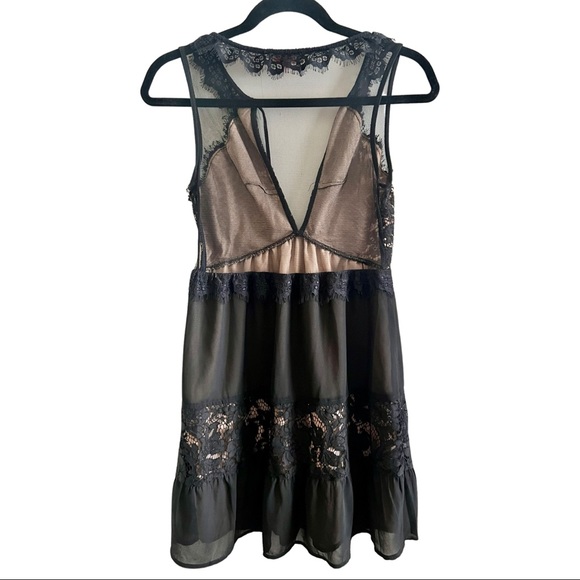 Small Renamed Dress - Picture 2 of 2